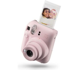 Fotoaparat Fujifilm Instax Mini 12 / Printon Foto 62mm × 46mm / Lens 2 components 2 elements / f = 60 mm, 1:12.7 / Pink