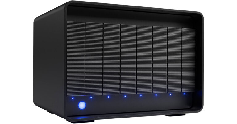 NAS LaCie 8big Pro5 64 TB RAID desktop me 8 fole (8-Bay) – shpejtësi Thunderbolt 5 deri në 120 Gbit/s.