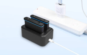 Statcion Karikimi Puluz / Për Insta360 X3 / 2x slot / USB-C / I zi