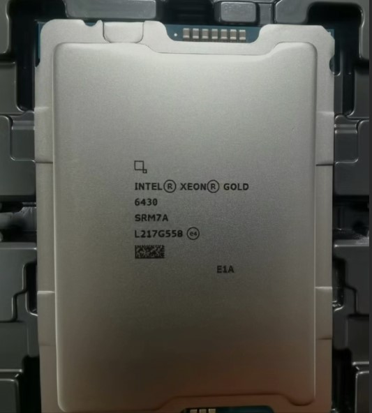 Procesor Intel S4677 XEON Gold 6430 TRAY 32x2.10 270W